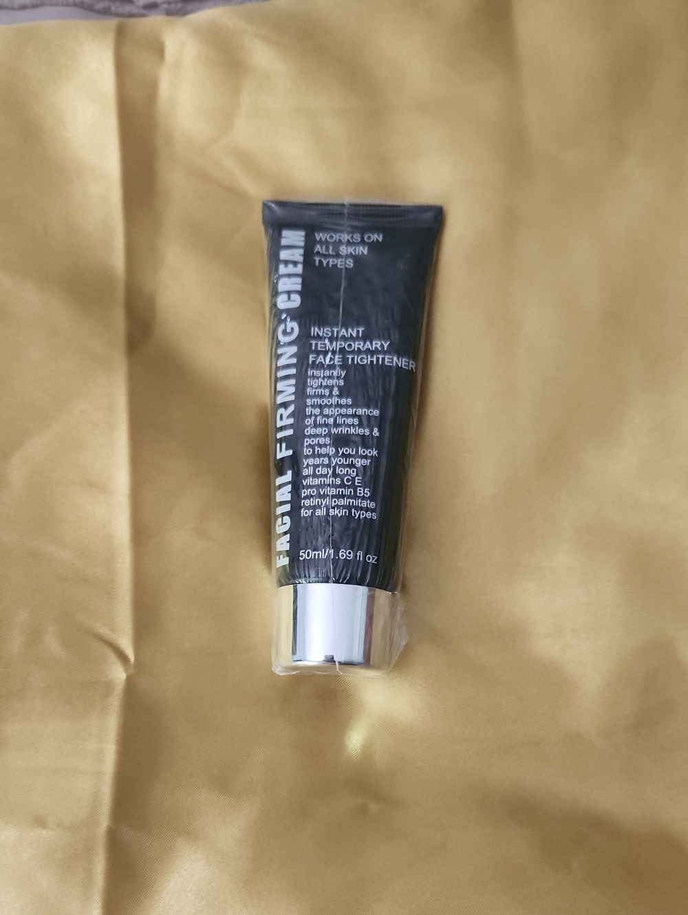 Facial Firming Cream Instant Tightener – Black. BRAND NEW